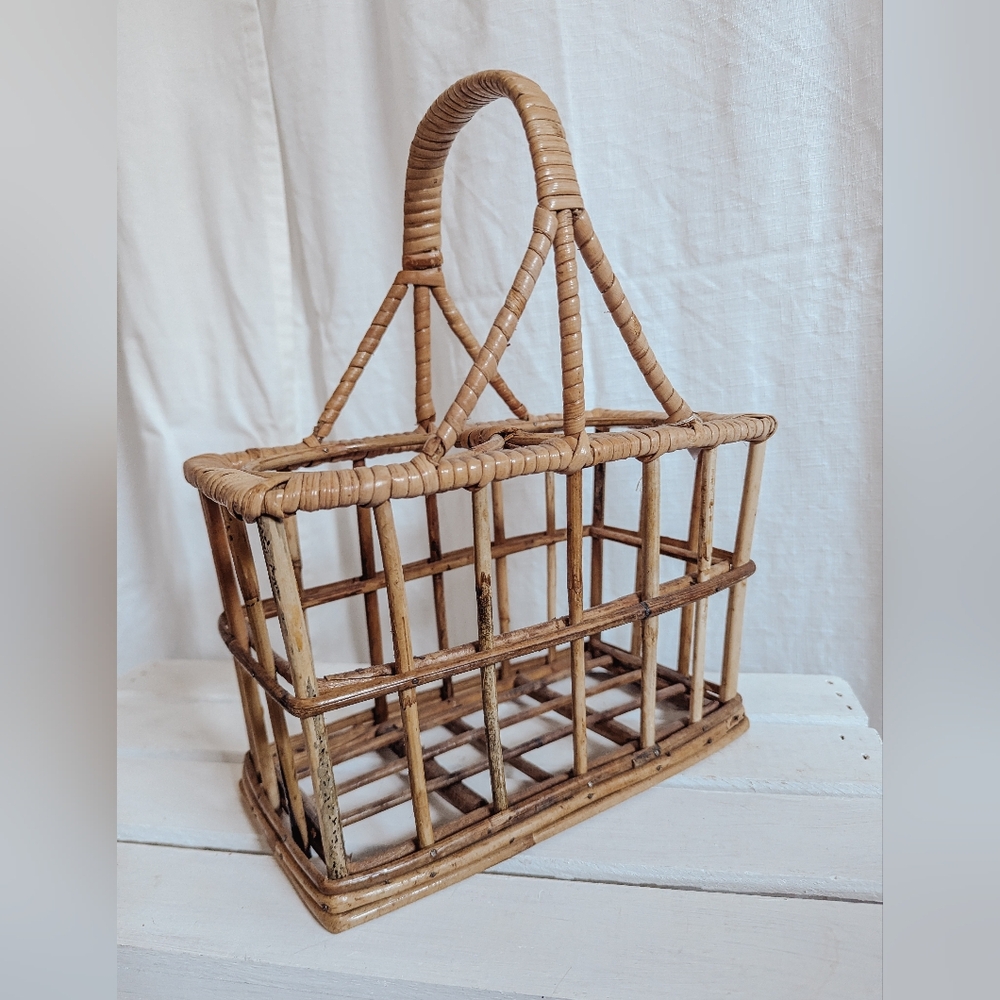 Vintage Wicker Wine Bottle Caddy - Bottle Carrier Basket